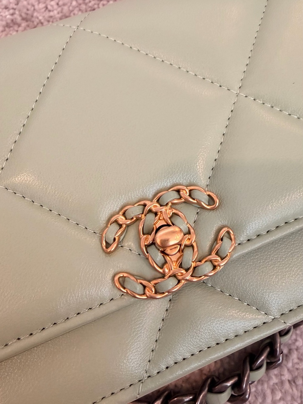 CHANEL Quilted Mini Flap Crossbody in Sage Green with Gold Chain - Picture 5 of 7